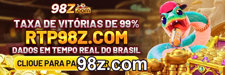 Jogadores disfrutando de máquinas de slots variadas